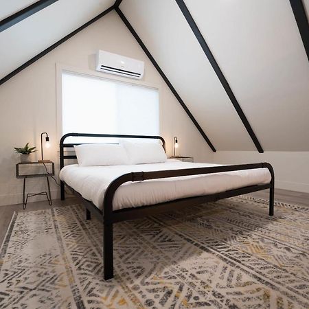 Basecamp Lodge Маунт Шаста Екстериор снимка
