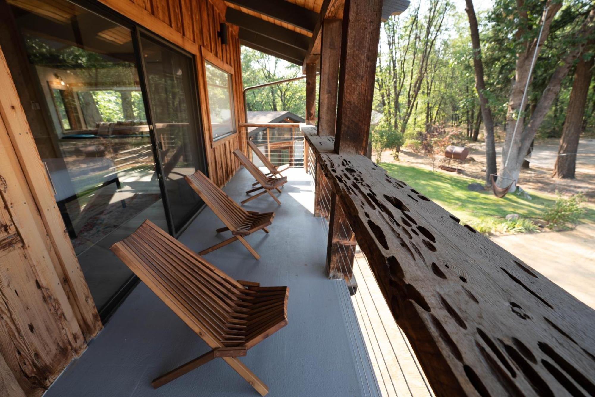 Basecamp Lodge Маунт Шаста Екстериор снимка