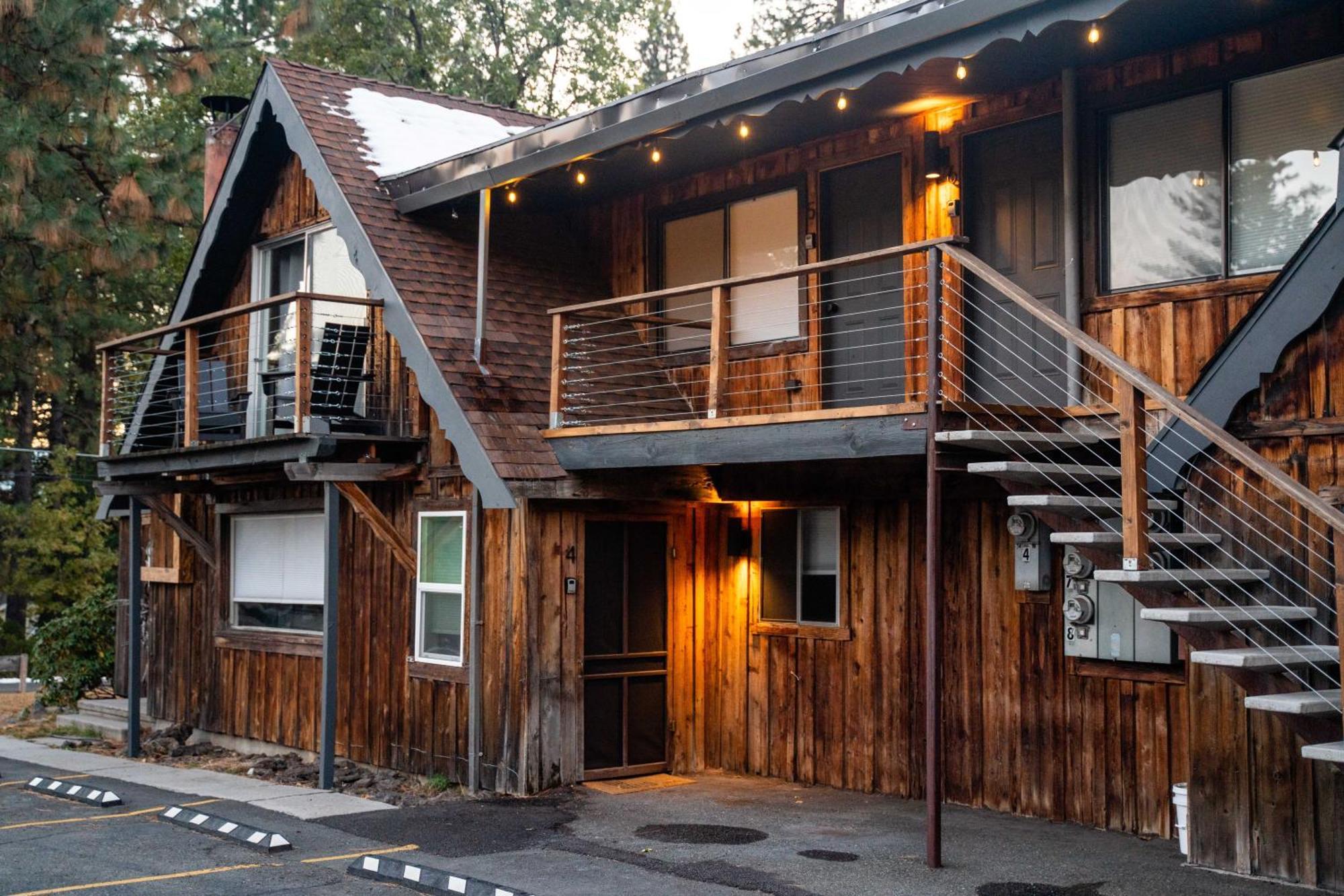 Basecamp Lodge Маунт Шаста Стая снимка