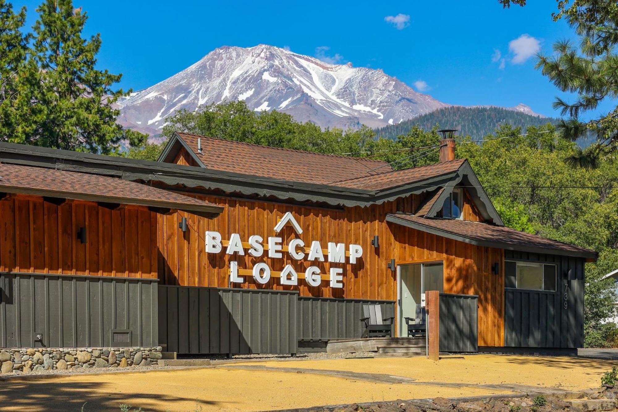 Basecamp Lodge Маунт Шаста Екстериор снимка